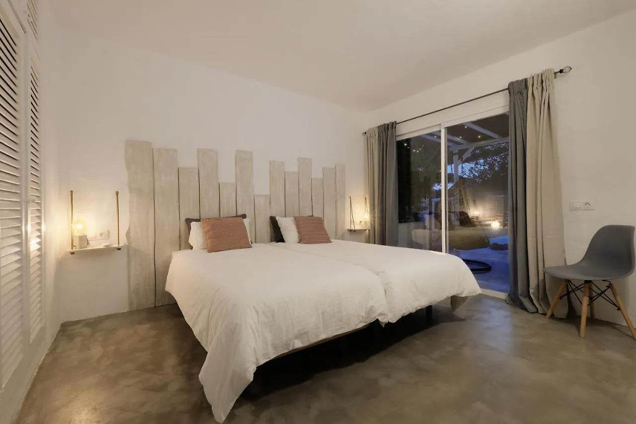 Villa Clara Ibiza Santa Eularia des Riu 0*,  İspanya