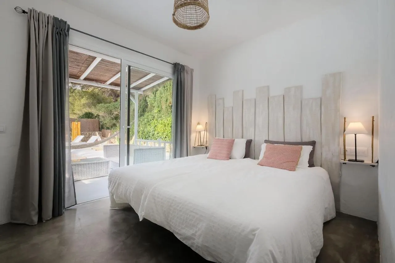 Villa Clara Ibiza Santa Eularia des Riu 0*,  İspanya